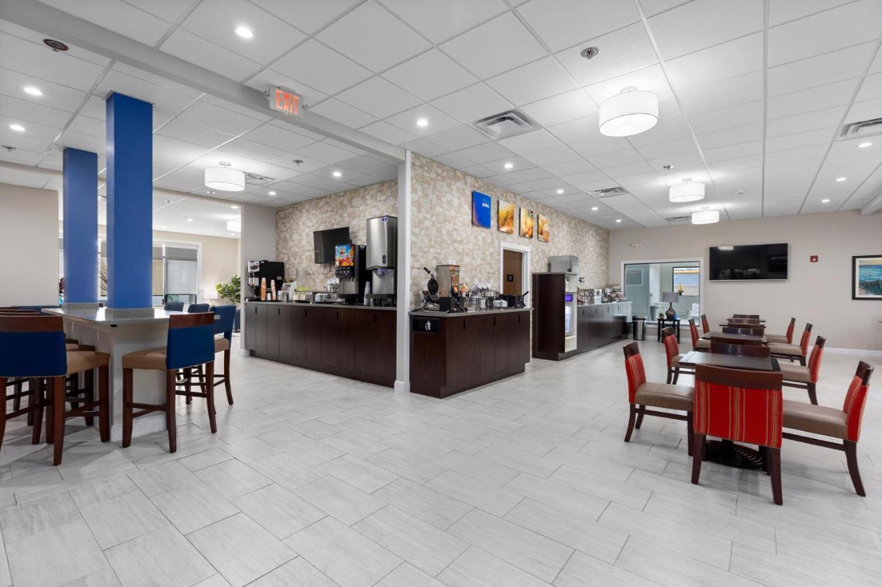 Comfort Inn & Suites St Louis-헤이즐우드 외부 사진