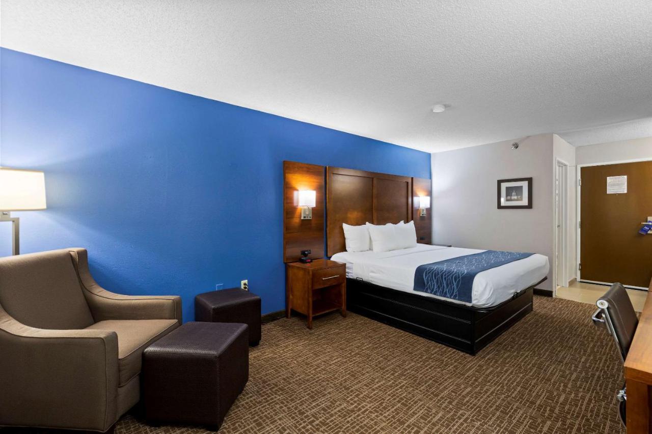 Comfort Inn & Suites St Louis-헤이즐우드 외부 사진